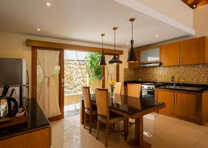 Lasanti Seminyak (Bali)