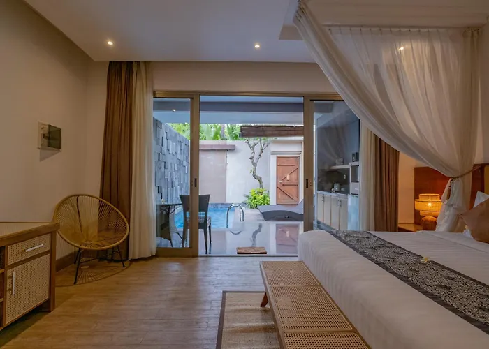 Lasanti Seminyak (Bali)